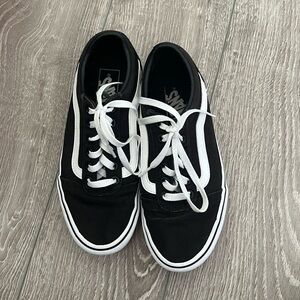 Vans Classic Skool Black and White Lace-Up Shoes Size 7.5 California Skater